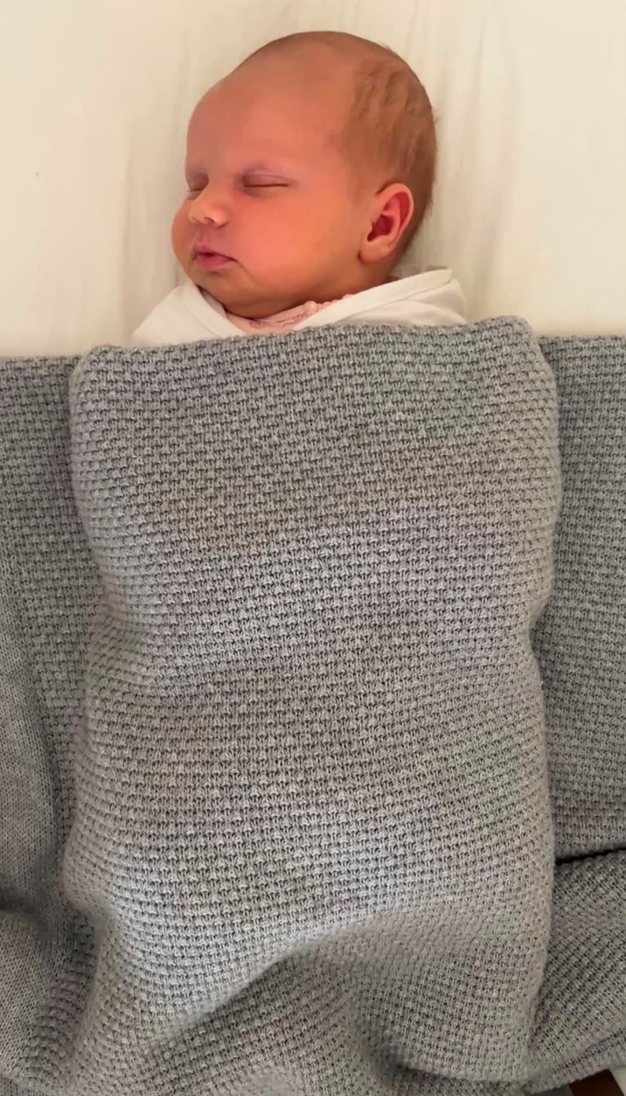 Airflow Luxury Blanket | Grey Marle - Image 9